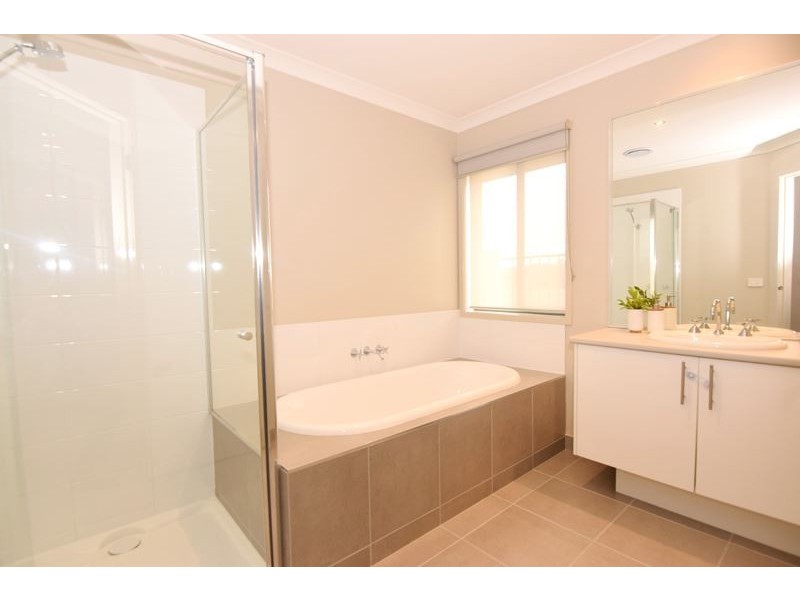 43 Creek View End, Wangaratta VIC 3677