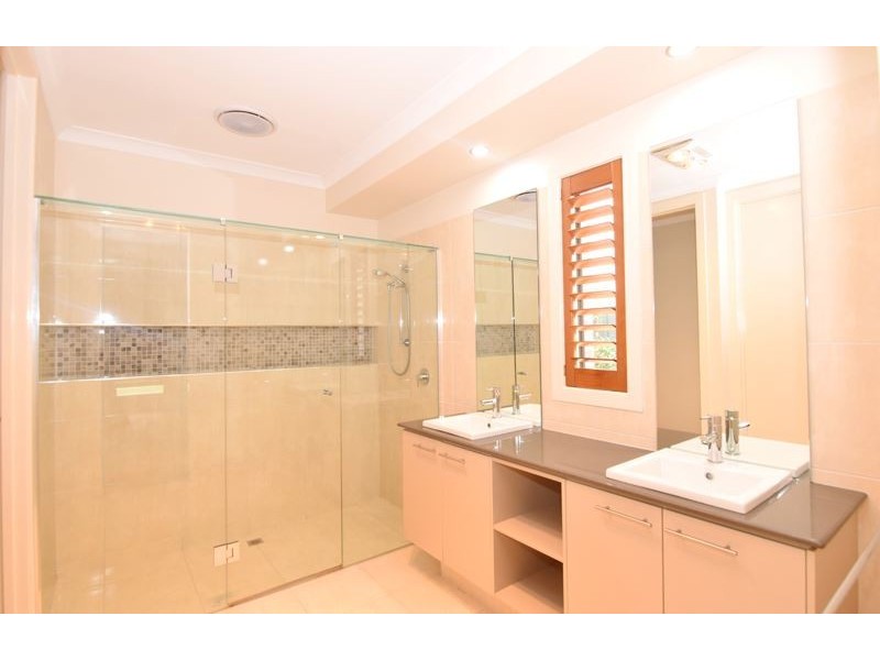 5 Arlington Park Avenue, Wangaratta VIC 3677