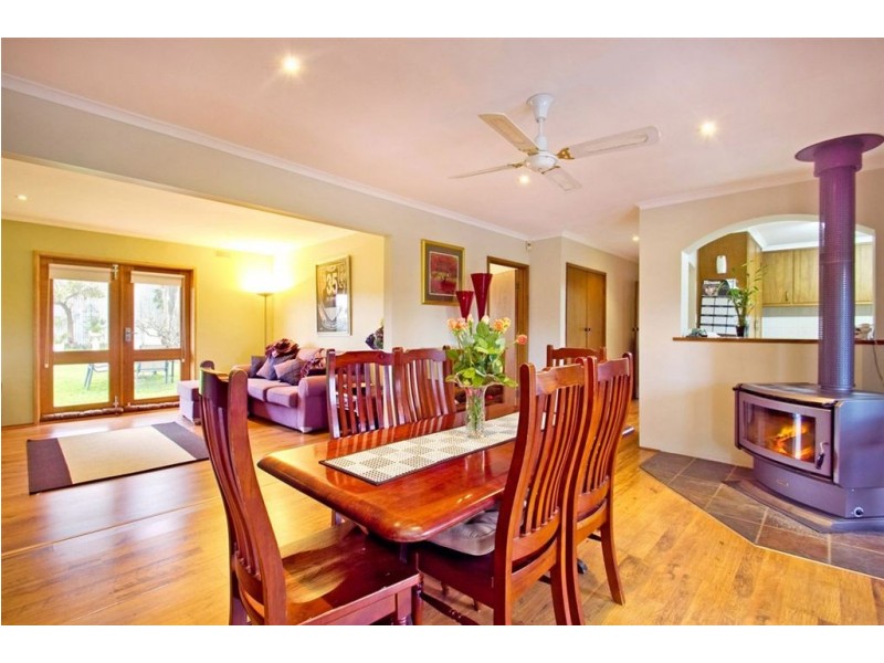 145 Williams Rd, Yinnar VIC 3869