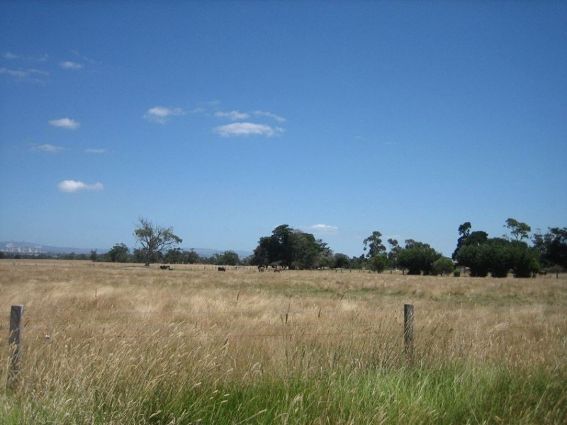 102 Bassetts Lane, Glengarry VIC 3854