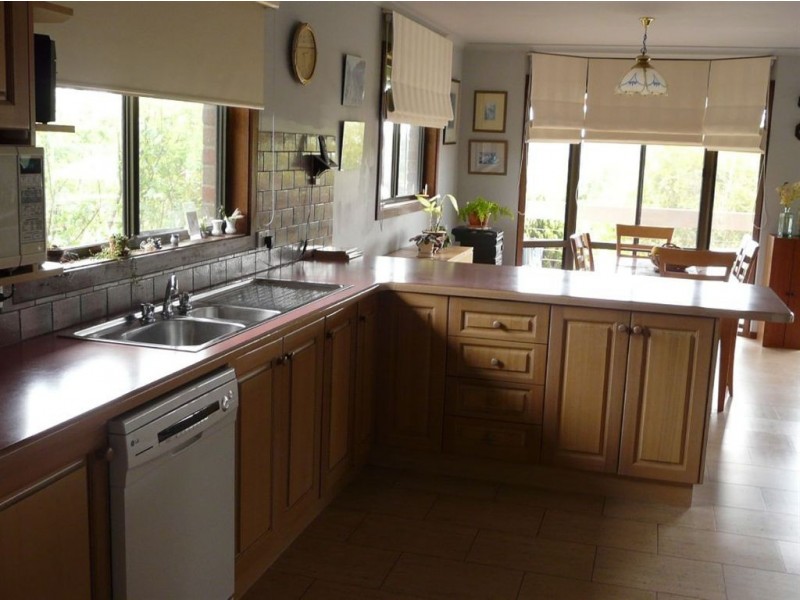 9 Llewelyn Court, Bairnsdale VIC 3875