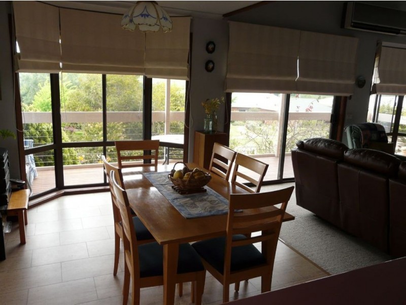 9 Llewelyn Court, Bairnsdale VIC 3875