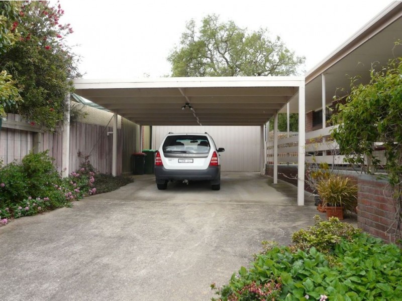 9 Llewelyn Court, Bairnsdale VIC 3875