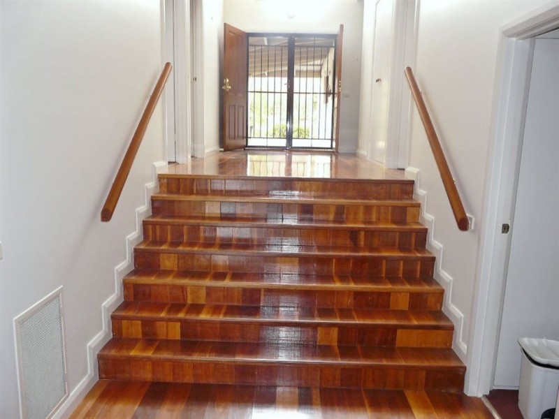 8 Riley Street, Bairnsdale VIC 3875