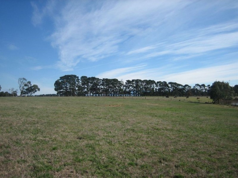 10 Shields Road, Flynn VIC 3844