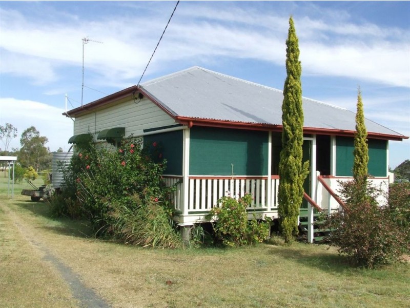 24 Perham Street, Pittsworth QLD 4356