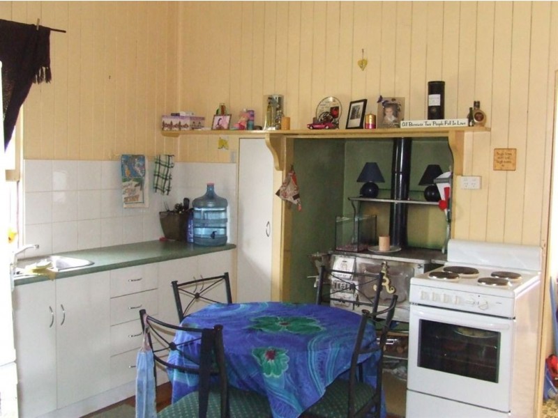 24 Perham Street, Pittsworth QLD 4356