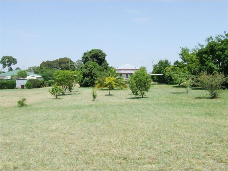 24 Perham Street, Pittsworth QLD 4356