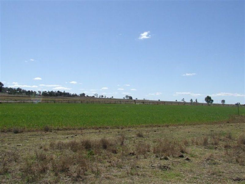 . Warrens,Gore H’way, Southbrook QLD 4363
