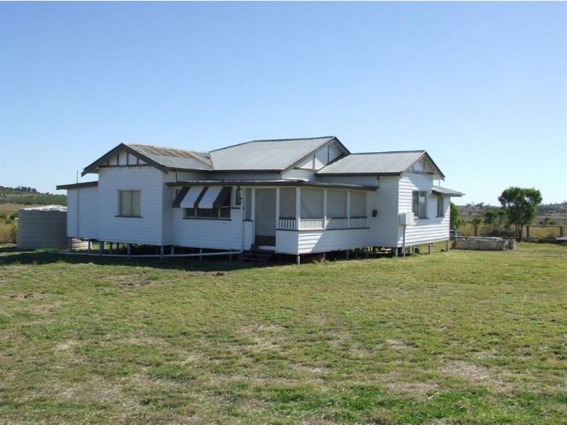 . Scrubby Mt Road, Pittsworth QLD 4356