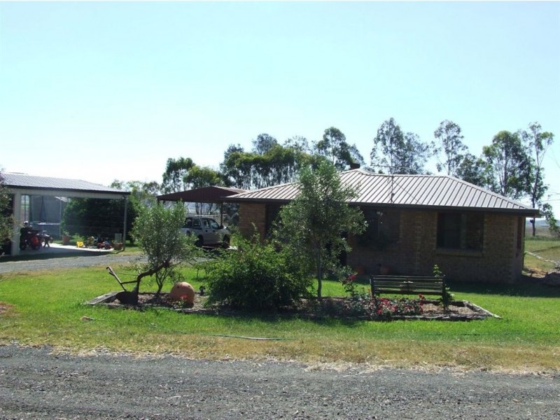 . “Mountain View”, 208 Watts Siding Rd, Cambooya QLD 4358