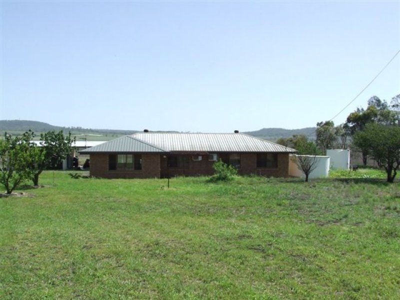 . “Mountain View”, 208 Watts Siding Rd, Cambooya QLD 4358