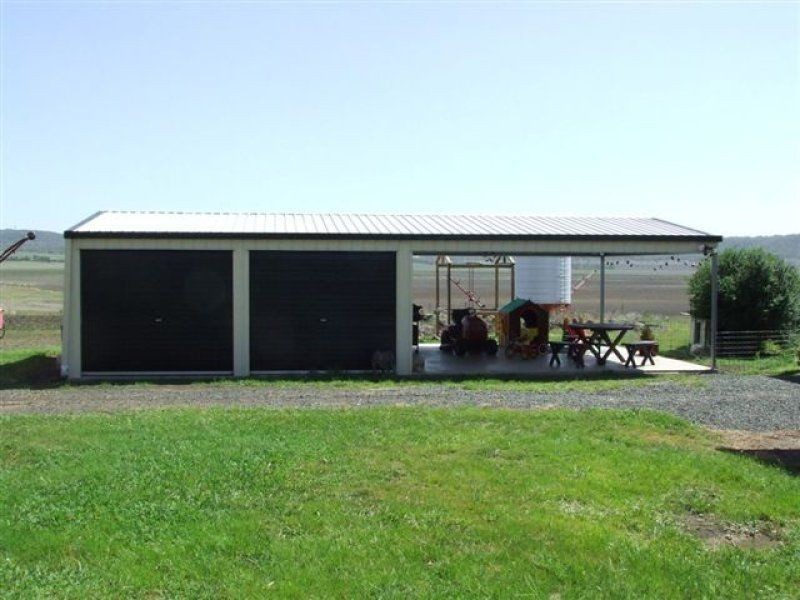 . “Mountain View”, 208 Watts Siding Rd, Cambooya QLD 4358