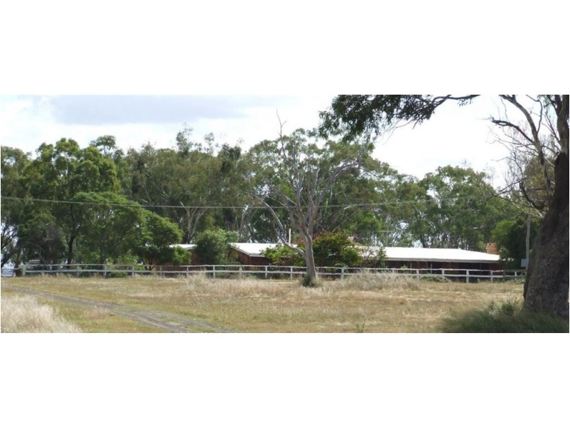 “Wenodou” Cecil Plains Road, Biddeston QLD 4401