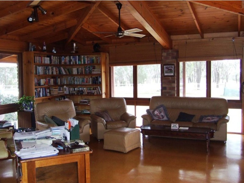 “Wenodou” Cecil Plains Road, Biddeston QLD 4401