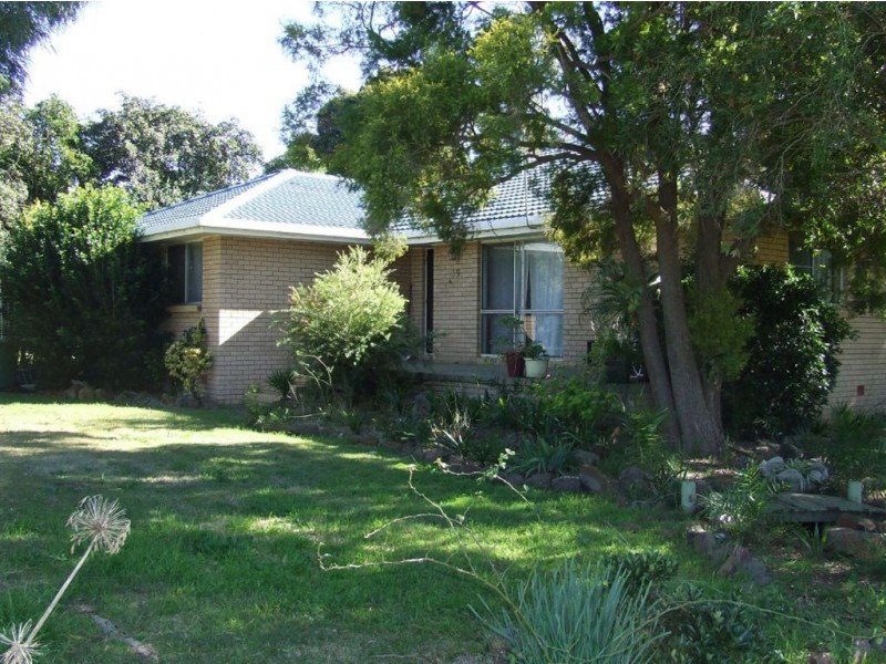 19 Bayley Street, Pittsworth QLD 4356