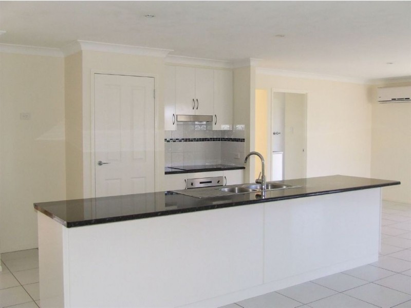 25 John Street, Southbrook QLD 4363