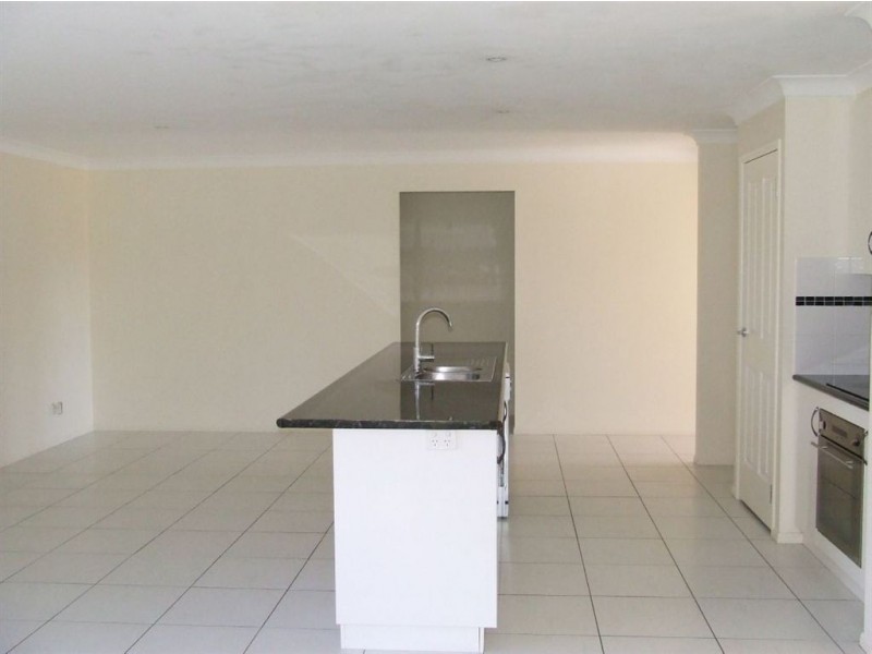 25 John Street, Southbrook QLD 4363