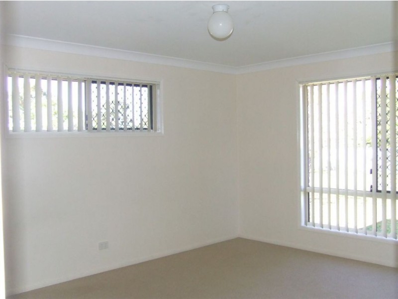 25 John Street, Southbrook QLD 4363