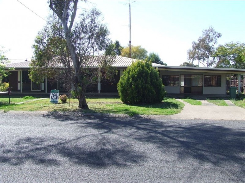 5 McLean Street, Pittsworth QLD 4356