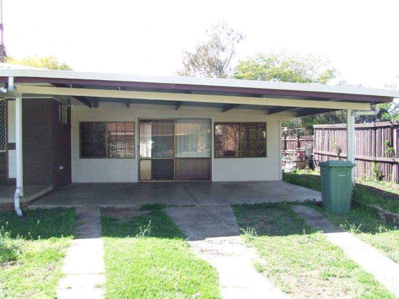 5 McLean Street, Pittsworth QLD 4356