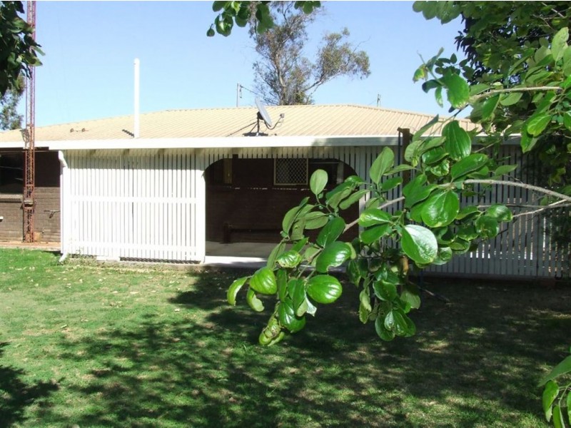5 McLean Street, Pittsworth QLD 4356