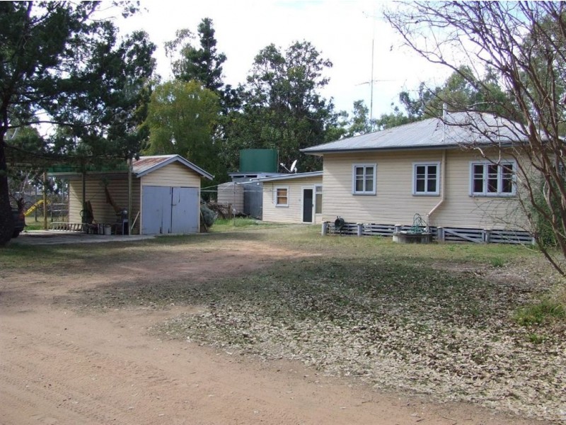 . “LYNDELL”, Pittsworth QLD 4356