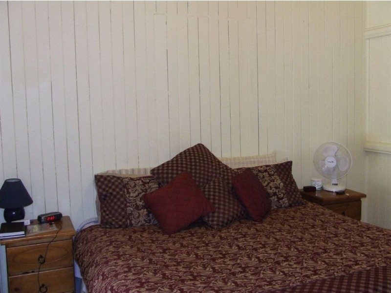 10 Edward Street, Pittsworth QLD 4356