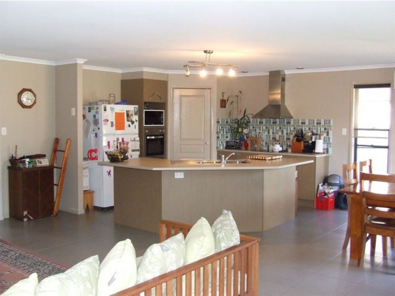 17 Woodhurst Court, Pittsworth QLD 4356