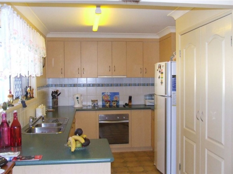 8 Sullivan Crescent, Pittsworth QLD 4356