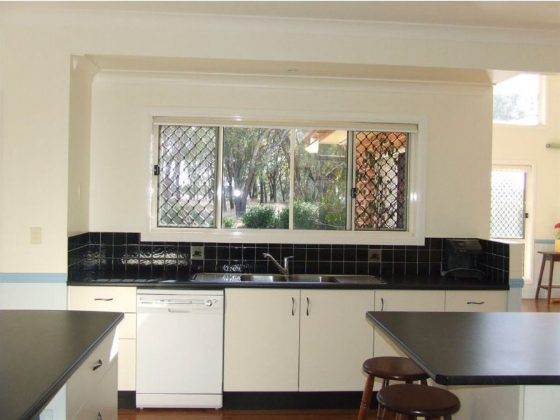 132 Short St, “Daniel’s Hill”, Pittsworth QLD 4356