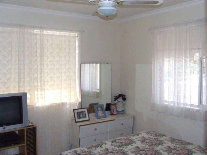 6 Steele Street, Pittsworth QLD 4356