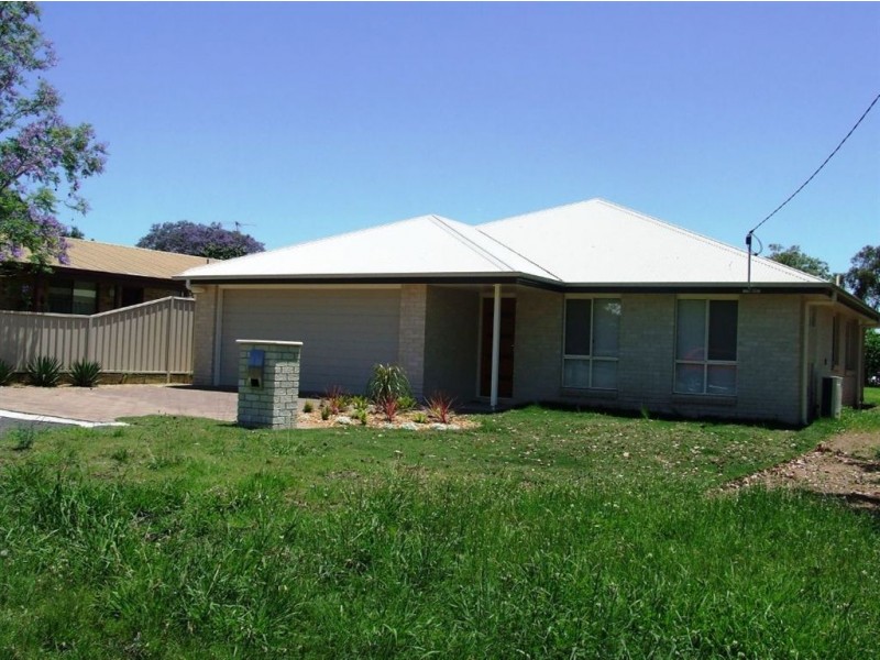 1A Weale Street, Pittsworth QLD 4356