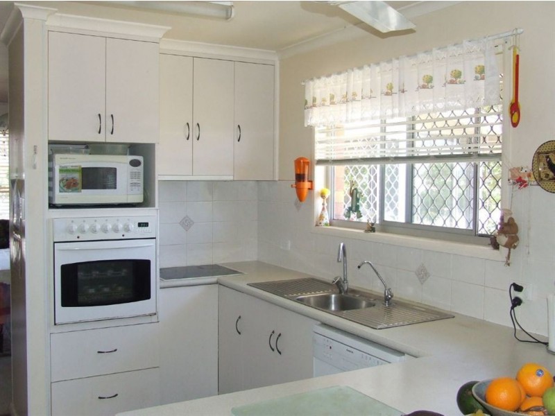 19 Hill Street, Pittsworth QLD 4356