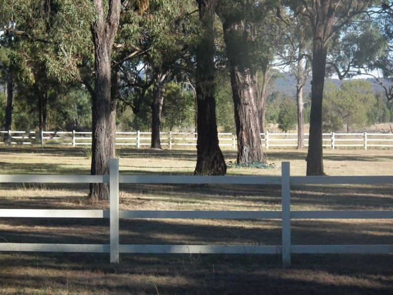 61 Wirraway Ave, Leyburn QLD 4365