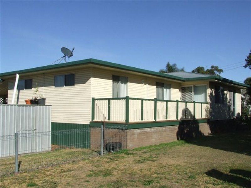 16 Cooper Street, Pittsworth QLD 4356