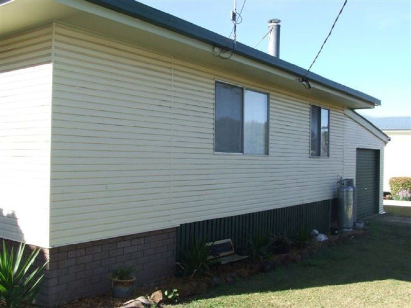 16 Cooper Street, Pittsworth QLD 4356