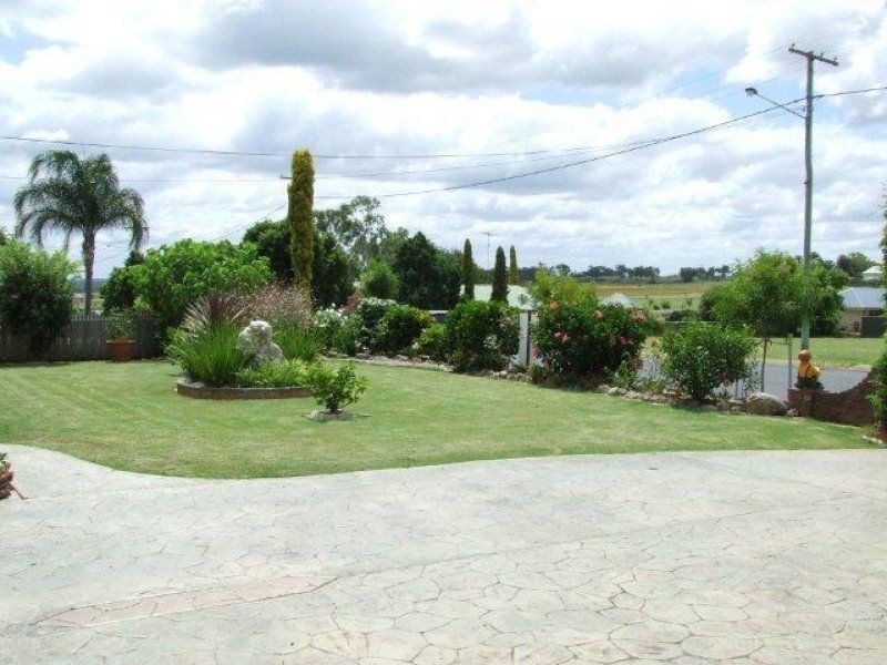 42 Pioneer Way, Pittsworth QLD 4356