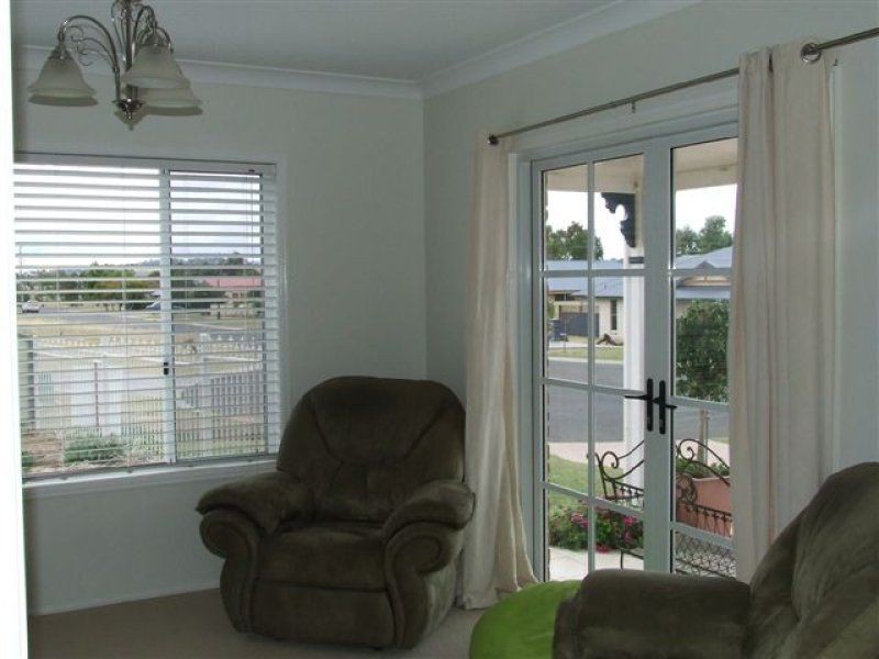 15 Sullivan Crescent, Pittsworth QLD 4356