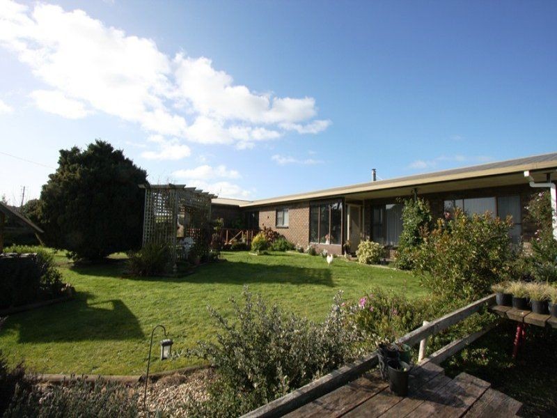 93 Boys Road, Forest TAS 7330