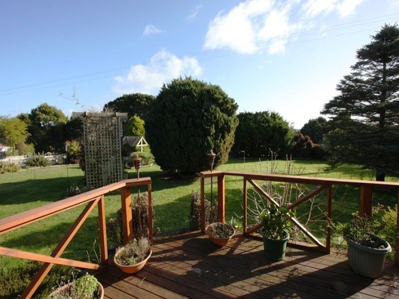 93 Boys Road, Forest TAS 7330