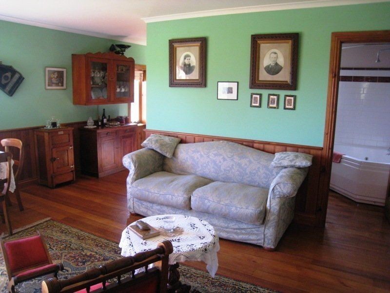 17254 Bass Highway, Boat Harbour TAS 7321