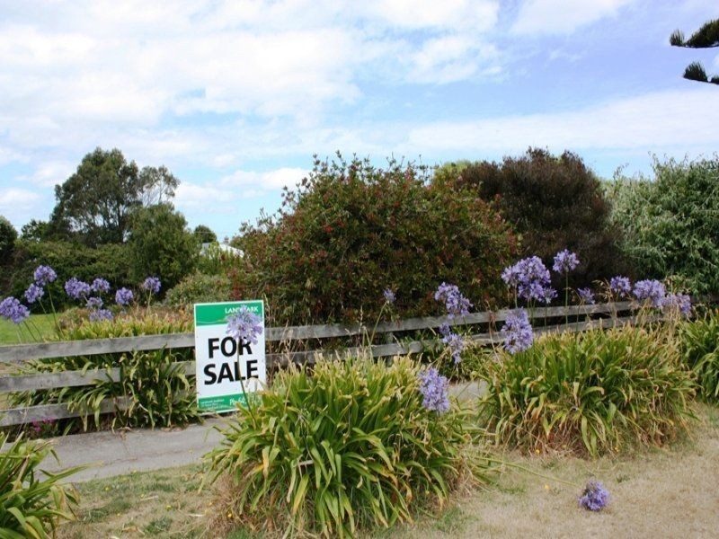 14 Main Road, Stanley TAS 7331