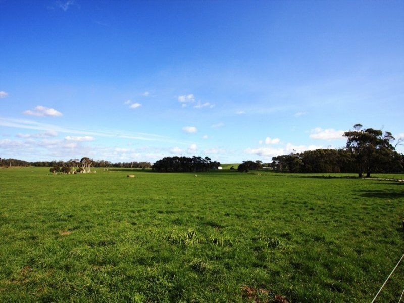 21395 Bass Highway, Boomahnoomoonah VIC 3728