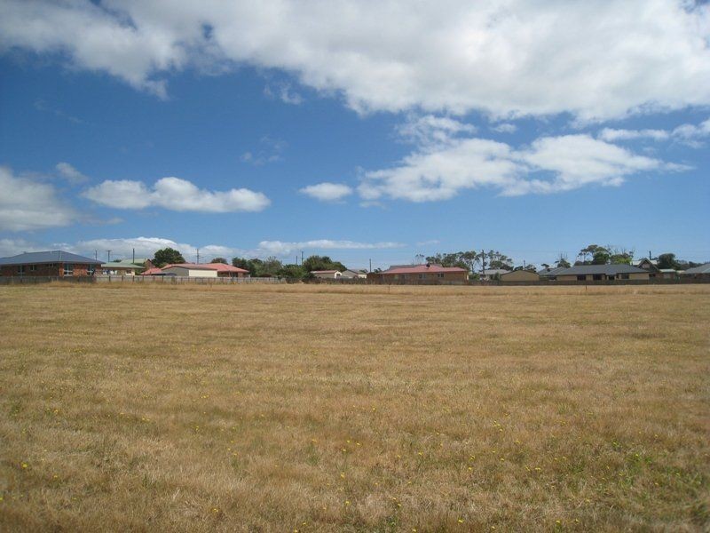 21 Sampsons Avenue, Smithton TAS 7330