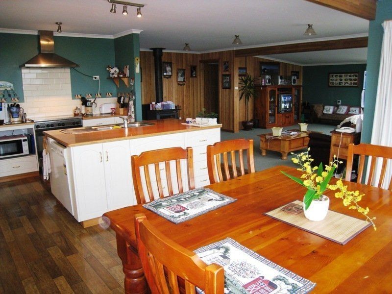 610 Backline Road, Forest TAS 7330