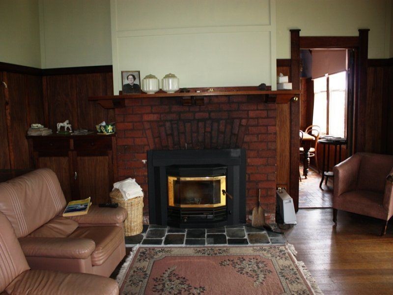 592 South Road, Alcomie TAS 7330