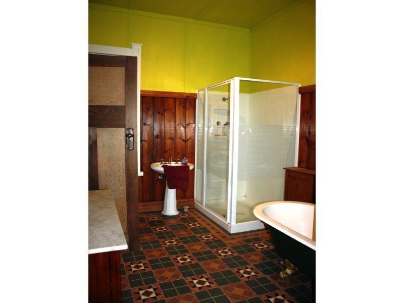 592 South Road, Alcomie TAS 7330