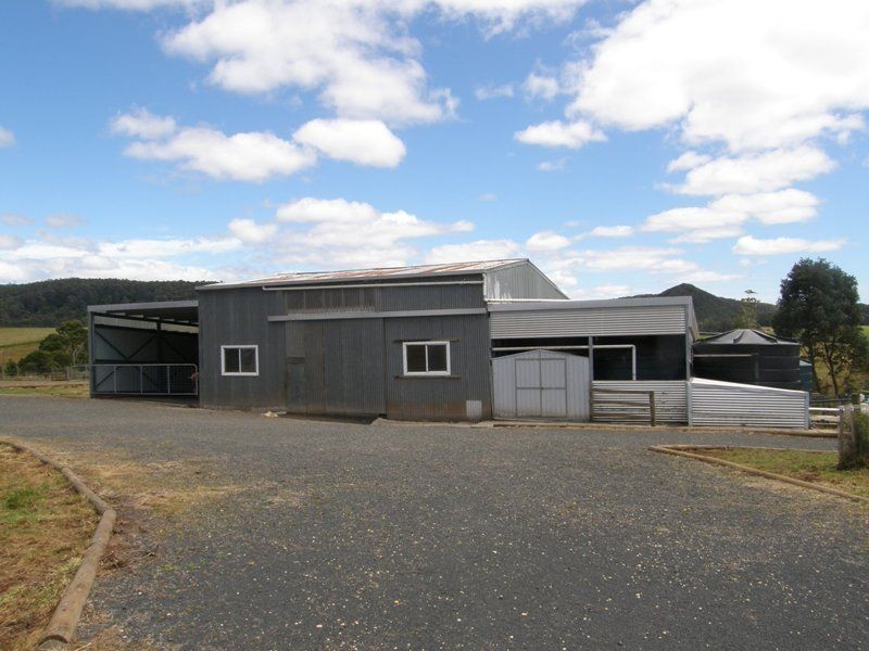 900 Myalla Road, Boomahnoomoonah VIC 3728