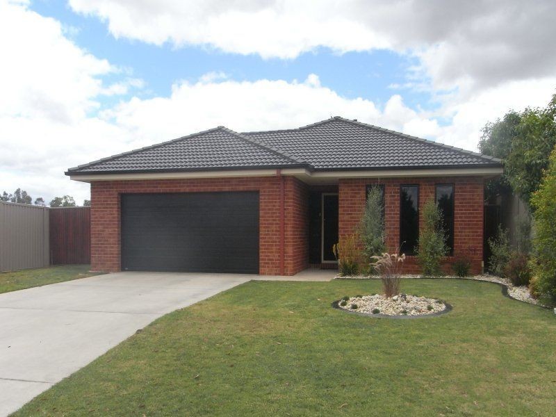 3 Murray Heights, Cobram VIC 3644
